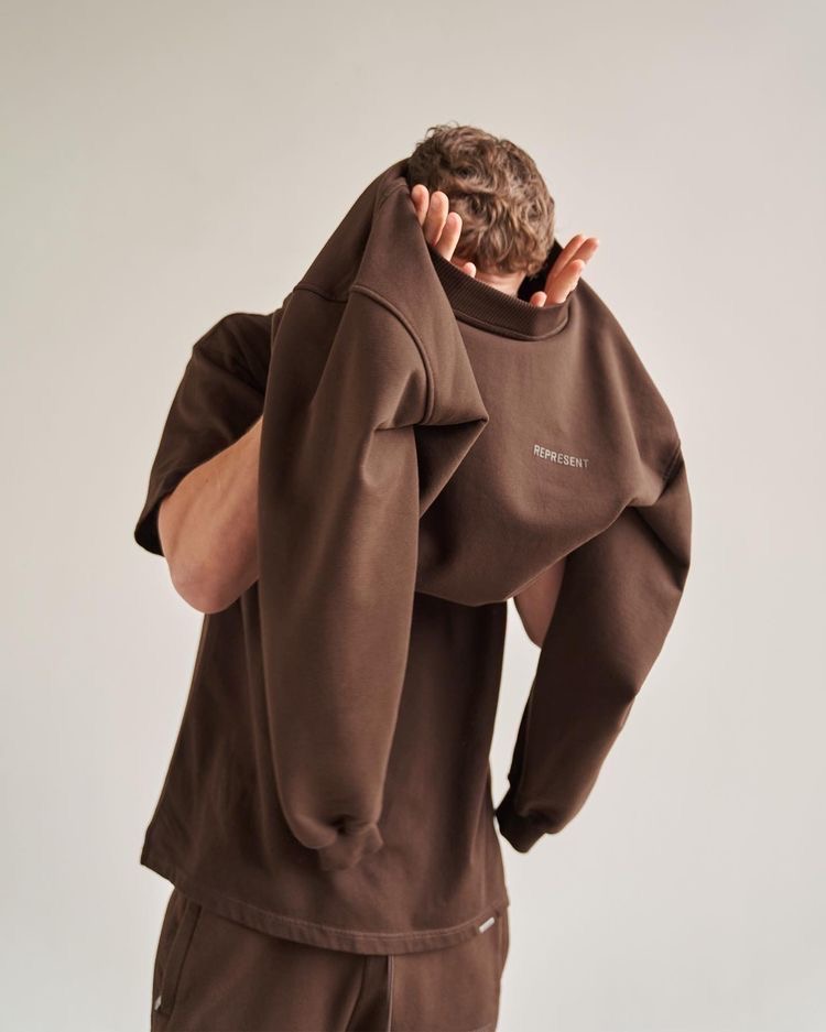 Branded sweatshirt and tracksuit set